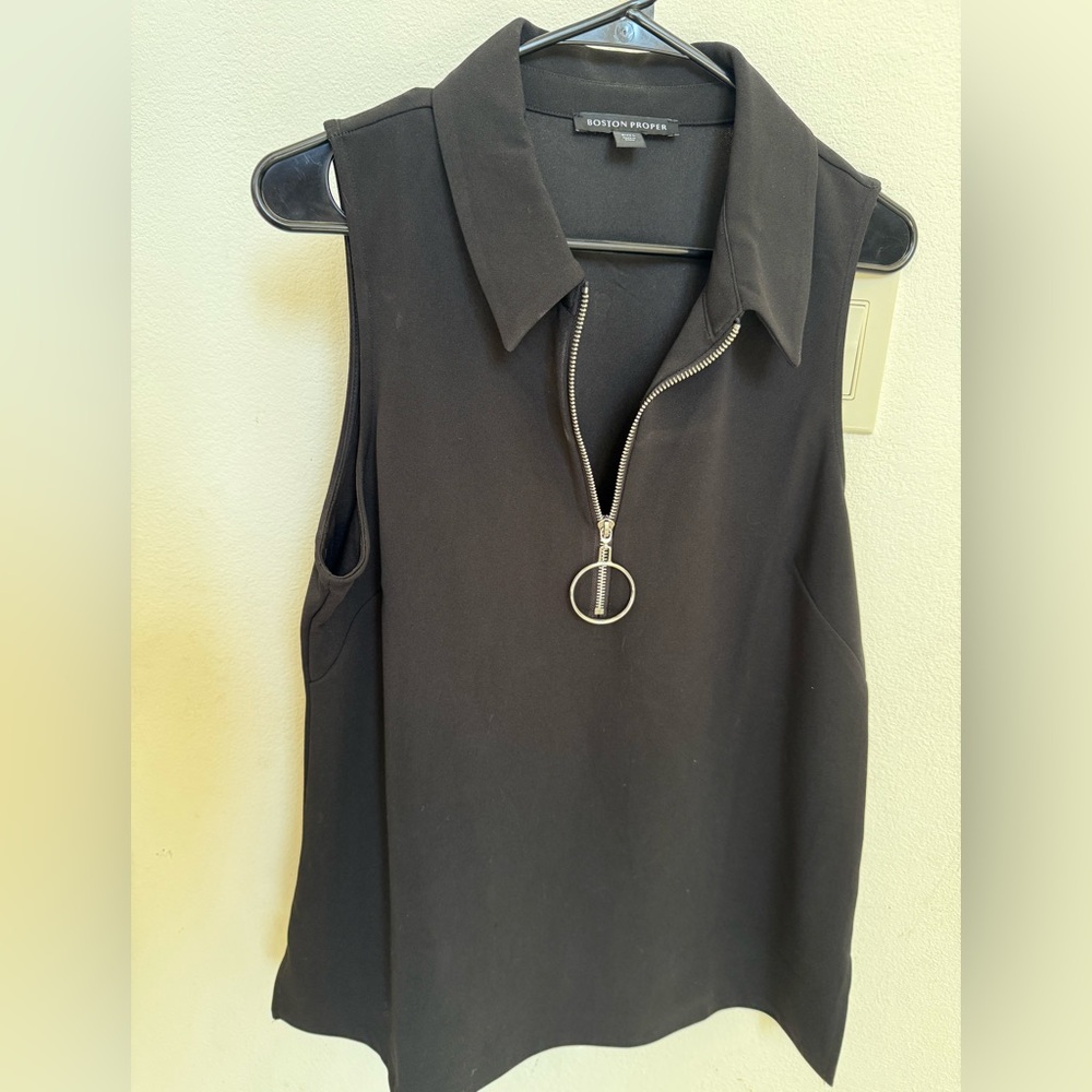 Boston Proper Black Zip-Up Sleeveless Blouse